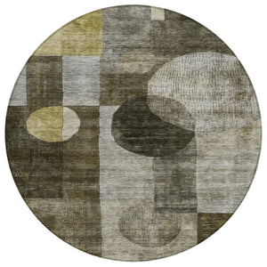 HomeRoots 5' Versatile Taupe Gray and Charcoal Geometric Washable Area Rug for Indoor Outdoor Spaces 8' Round 604350