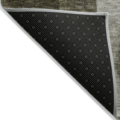 Homeroots 3' Stylish Geometric Indoor Outdoor Area Rug - Washable, Stain-resistant, Perfect For High Traffic Spaces 8' Round Polyester 604350