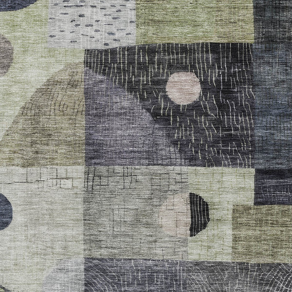 Homeroots 3' Artichoke Green Gray Charcoal Geometric Washable Area Rug For Indoor And Outdoor Spaces 3' X 5' Polyester 604390