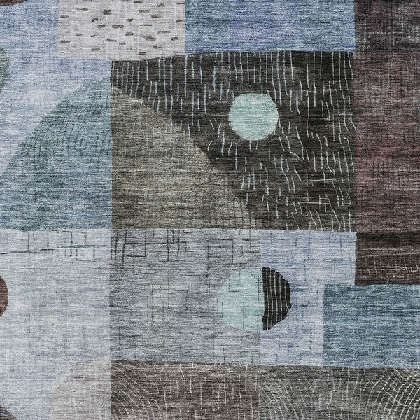 Homeroots 3' Artichoke Green Gray Charcoal Geometric Washable Area Rug For Indoor And Outdoor Spaces 3' X 5' Polyester 604402