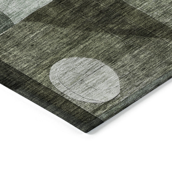 Homeroots 3' Artichoke Green Gray Charcoal Geometric Washable Area Rug For Indoor And Outdoor Spaces 3' X 5' Polyester 604414