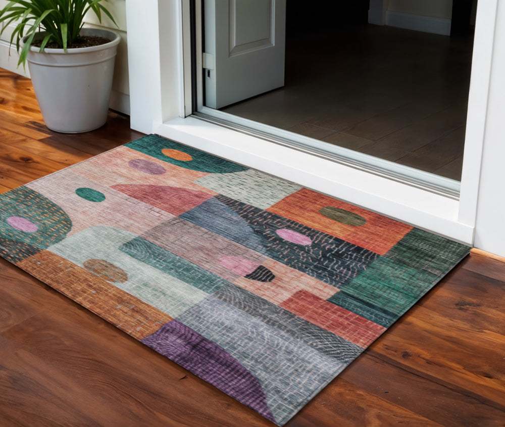 Homeroots 3' Artichoke Green Gray Charcoal Geometric Washable Area Rug For Indoor And Outdoor Spaces 3' X 5' Polyester 604420