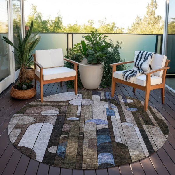 Homeroots 3' Stylish Geometric Washable Area Rug – Durable, Stain Resistant Design For Indoor & Outdoor Use 8' Round Polyester 604496