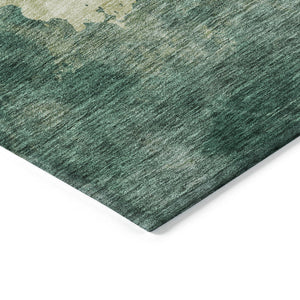 Homeroots 3' Green And Ivory Abstract Washable Area Rug For Indoor And Outdoor Spaces - Durable, Stylish Design 8' Round Polyester 604793