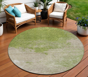 Homeroots 3' Green And Ivory Abstract Washable Area Rug For Indoor And Outdoor Spaces - Durable, Stylish Design 8' Round Polyester 604805