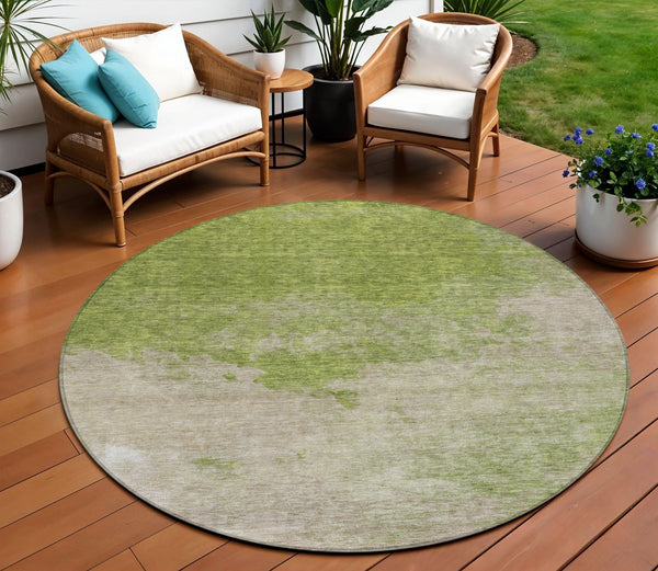 Homeroots 3' Green And Ivory Abstract Washable Area Rug For Indoor And Outdoor Spaces - Durable, Stylish Design 8' Round Polyester 604805