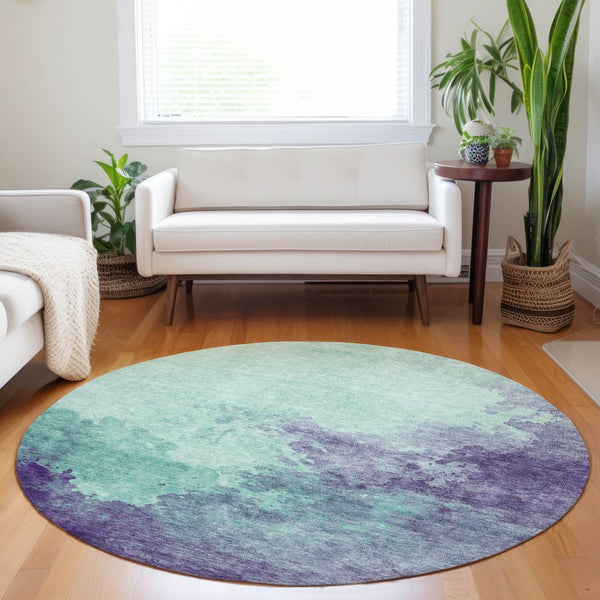 Homeroots 3' Green And Ivory Abstract Washable Area Rug For Indoor And Outdoor Spaces - Durable, Stylish Design 8' Round Polyester 604835