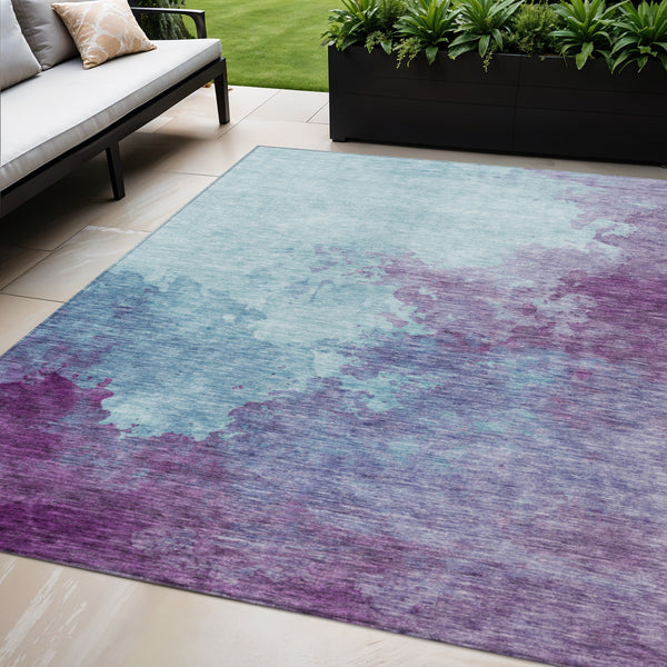 Homeroots 3' Green And Ivory Abstract Washable Area Rug For Indoor And Outdoor Spaces - Durable, Stylish Design 5' X 8' Polyester 604840