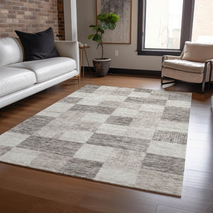 Homeroots 3' Beige And Gray Geometric Washable Area Rug - Perfect For Indoor And Outdoor Spaces, Stylish & Durable 5' X 8' Polyester 604846