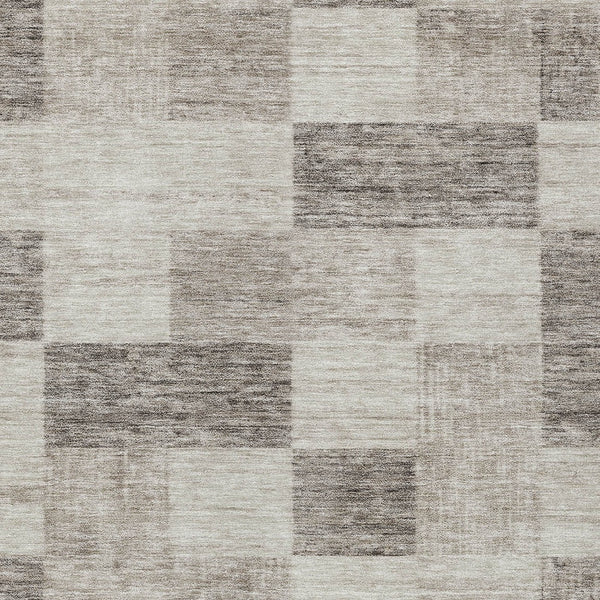 Homeroots 3' Beige And Gray Geometric Washable Area Rug - Perfect For Indoor And Outdoor Spaces, Stylish & Durable 8' X 10' Polyester 604848