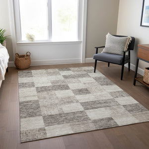 Homeroots 3' Beige And Gray Geometric Washable Area Rug - Perfect For Indoor And Outdoor Spaces, Stylish & Durable 10' X 14' Polyester 604850