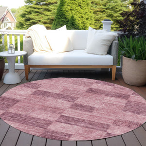 Homeroots 3' Beige And Gray Geometric Washable Area Rug - Perfect For Indoor And Outdoor Spaces, Stylish & Durable 8' Round Polyester 604859