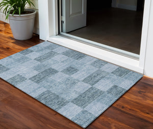 Homeroots 3' Beige And Gray Geometric Washable Area Rug - Perfect For Indoor And Outdoor Spaces, Stylish & Durable 3' X 5' Polyester 604863