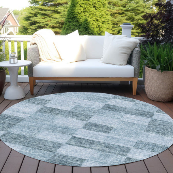 Homeroots 3' Beige And Gray Geometric Washable Area Rug - Perfect For Indoor And Outdoor Spaces, Stylish & Durable 8' Round Polyester 604865