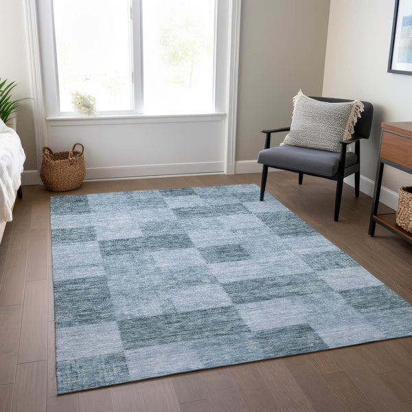 Homeroots 3' Beige And Gray Geometric Washable Area Rug - Perfect For Indoor And Outdoor Spaces, Stylish & Durable 8' X 10' Polyester 604866