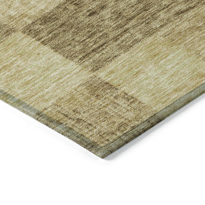 Homeroots 3' Beige And Gray Geometric Washable Area Rug - Perfect For Indoor And Outdoor Spaces, Stylish & Durable 5' X 8' Polyester 604876