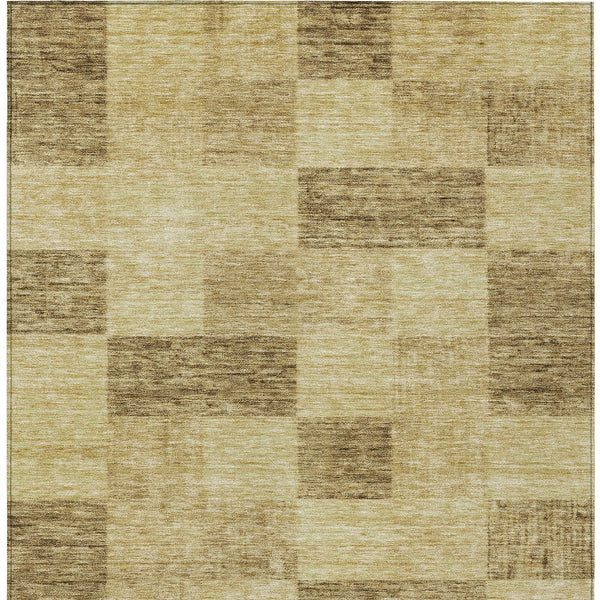 Homeroots 3' Beige And Gray Geometric Washable Area Rug - Perfect For Indoor And Outdoor Spaces, Stylish & Durable 5' X 8' Polyester 604876
