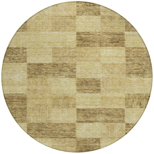 Homeroots 3' Beige And Gray Geometric Washable Area Rug - Perfect For Indoor And Outdoor Spaces, Stylish & Durable 8' Round Polyester 604877