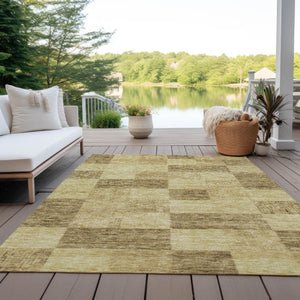Homeroots 3' Beige And Gray Geometric Washable Area Rug - Perfect For Indoor And Outdoor Spaces, Stylish & Durable 9' X 12' Polyester 604879
