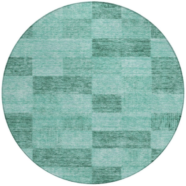 Homeroots 3' Beige And Gray Geometric Washable Area Rug - Perfect For Indoor And Outdoor Spaces, Stylish & Durable 8' Round Polyester 604895