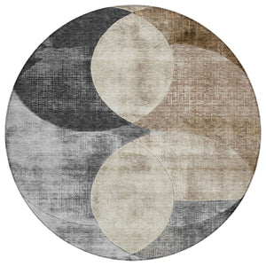 HomeRoots 5' Modern Geometric Washable Area Rug in Pewter Brown & Charcoal for Indoor/Outdoor Spaces 8' Round 604931