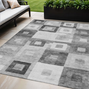 Homeroots 3' Stylish Beige Gold & Denim Blue Geometric Indoor-outdoor Area Rug - Durable, Washable & Versatile 5' X 8' Polyester 605038