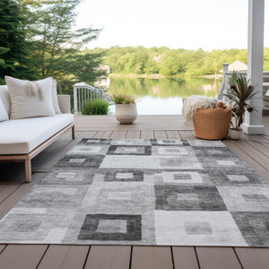 Homeroots 3' Stylish Beige Gold & Denim Blue Geometric Indoor-outdoor Area Rug - Durable, Washable & Versatile 5' X 8' Polyester 605038