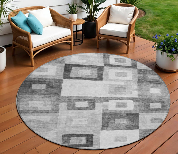 Homeroots 3' Stylish Beige Gold & Denim Blue Geometric Indoor-outdoor Area Rug - Durable, Washable & Versatile 8' Round Polyester 605039