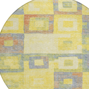 Homeroots 3' Stylish Beige Gold & Denim Blue Geometric Indoor-outdoor Area Rug - Durable, Washable & Versatile 8' Round Polyester 605057