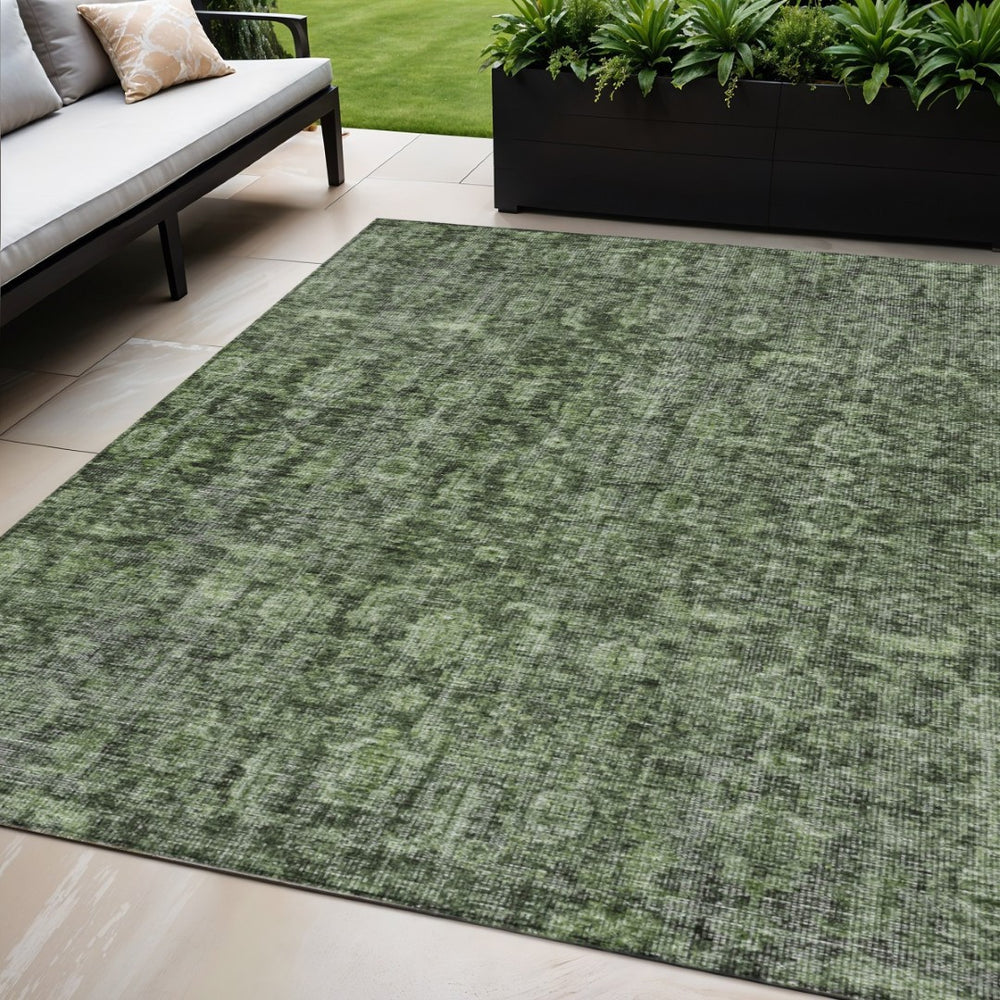 HomeRoots 5' Artichoke Green and Black Damask Rug - Stylish Washable Indoor/Outdoor Area for High-Traffic Spaces 5' X 8' 605092