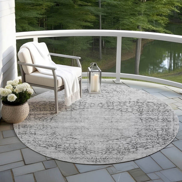 Homeroots 3' Blue And Ivory Oriental Washable Area Rug - Durable, Stain Resistant, Perfect For Indoor And Outdoor Spaces 8' Round Polyester 605117