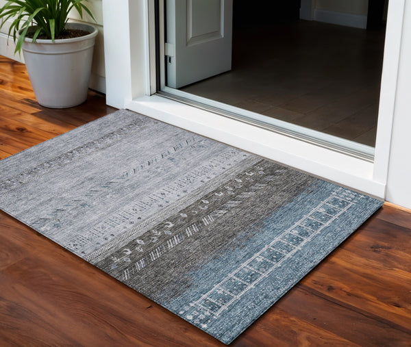 Homeroots 3' Southwestern Indoor Outdoor Area Rug – Stylish, Washable, Durable, Stain-resistant Design For All Spaces 3' X 5' Polyester 605127