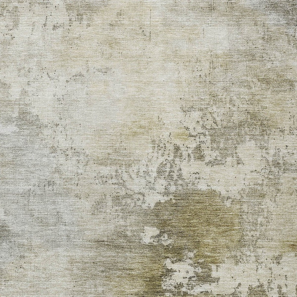 Homeroots 3' Artichoke Green And Ivory Abstract Area Rug - Stylish Washable Indoor/Outdoor Design For All Spaces 3' X 5' Polyester 605506