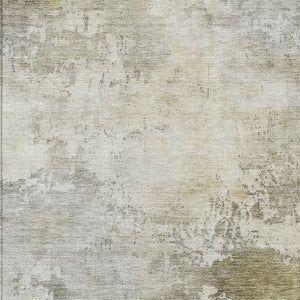 Homeroots 3' Artichoke Green And Ivory Abstract Area Rug - Stylish Washable Indoor/Outdoor Design For All Spaces 5' X 8' Polyester 605507