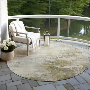 Homeroots 3' Artichoke Green And Ivory Abstract Area Rug - Stylish Washable Indoor/Outdoor Design For All Spaces 8' Round Polyester 605508