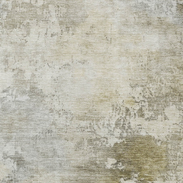 Homeroots 3' Artichoke Green And Ivory Abstract Area Rug - Stylish Washable Indoor/Outdoor Design For All Spaces 8' X 10' Polyester 605509