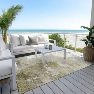 Homeroots 3' Artichoke Green And Ivory Abstract Area Rug - Stylish Washable Indoor/Outdoor Design For All Spaces 10' X 14' Polyester 605511