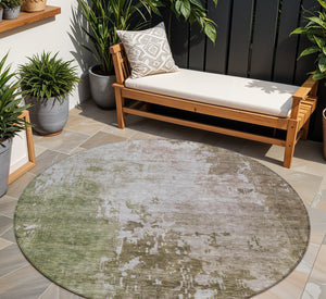 Homeroots 3' Stylish Brown And Green Abstract Washable Area Rug For Indoor And Outdoor Living Spaces 8' Round Polyester 605514
