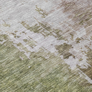 Homeroots 3' Stylish Brown And Green Abstract Washable Area Rug For Indoor And Outdoor Living Spaces 8' Round Polyester 605514