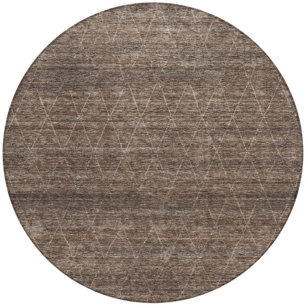 Homeroots 3' Coffee And Ivory Geometric Washable Area Rug For Indoor And Outdoor Spaces – Durable Design 8' Round Polyester 605586