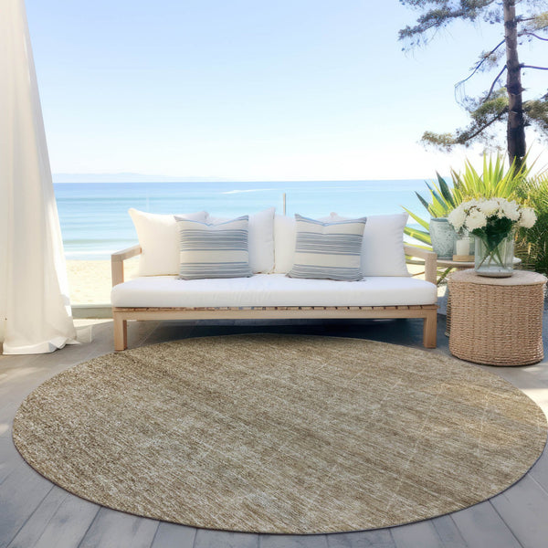 Homeroots 3' Coffee And Ivory Geometric Washable Area Rug For Indoor And Outdoor Spaces – Durable Design 8' Round Polyester 605604