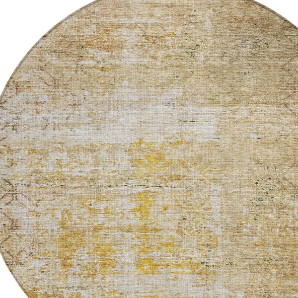 Homeroots 3' Stylish Gold Brown And Beige Geometric Washable Area Rug For Indoor And Outdoor Spaces 8' Round Polyester 605707