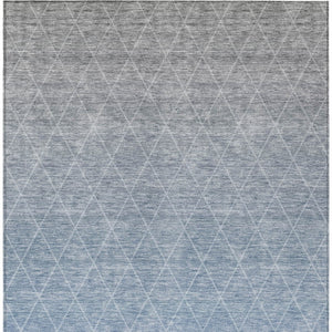 Homeroots 3' Artichoke Green Geometric Area Rug - Stylish, Washable & Durable For Indoor Or Outdoor Spaces 5' X 8' Polyester 605784