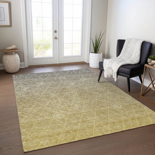 Homeroots 3' Artichoke Green Geometric Area Rug - Stylish, Washable & Durable For Indoor Or Outdoor Spaces 8' X 10' Polyester 605792