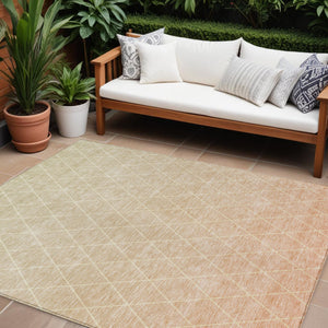 Homeroots 3' Artichoke Green Geometric Area Rug - Stylish, Washable & Durable For Indoor Or Outdoor Spaces 8' X 10' Polyester 605804