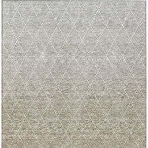 Homeroots 3' Artichoke Green Geometric Area Rug - Stylish, Washable & Durable For Indoor Or Outdoor Spaces 8' X 10' Polyester 605816