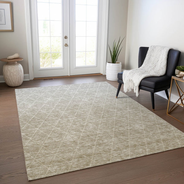 Homeroots 3' Artichoke Green Geometric Area Rug - Stylish, Washable & Durable For Indoor Or Outdoor Spaces 8' X 10' Polyester 605816