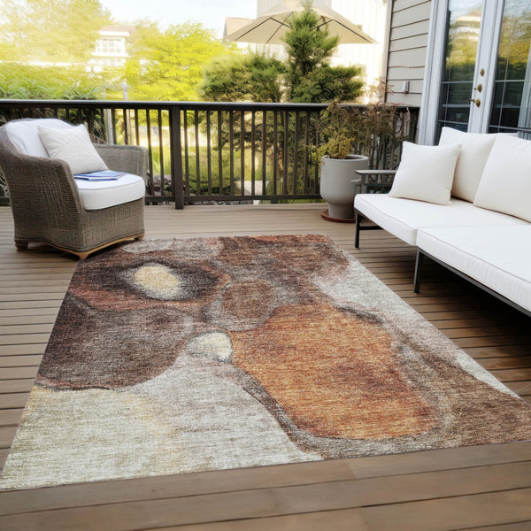 Homeroots 3' Cozy Coffee Copper And Beige Abstract Washable Area Rug For Indoor And Outdoor Spaces 5' X 8' Polyester 605832