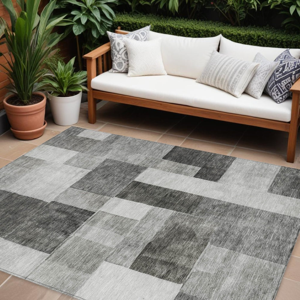HomeRoots 9' X 12' Stylish Pewter and Black Geometric Washable Rug for Indoor/Outdoor Durability & Elegance 605865