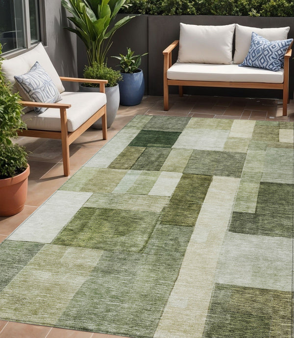 Homeroots 3' Artistic Eggplant Black And Lavender Geometric Washable Rug For Indoor Or Outdoor Spaces 5' X 8' Polyester 605868